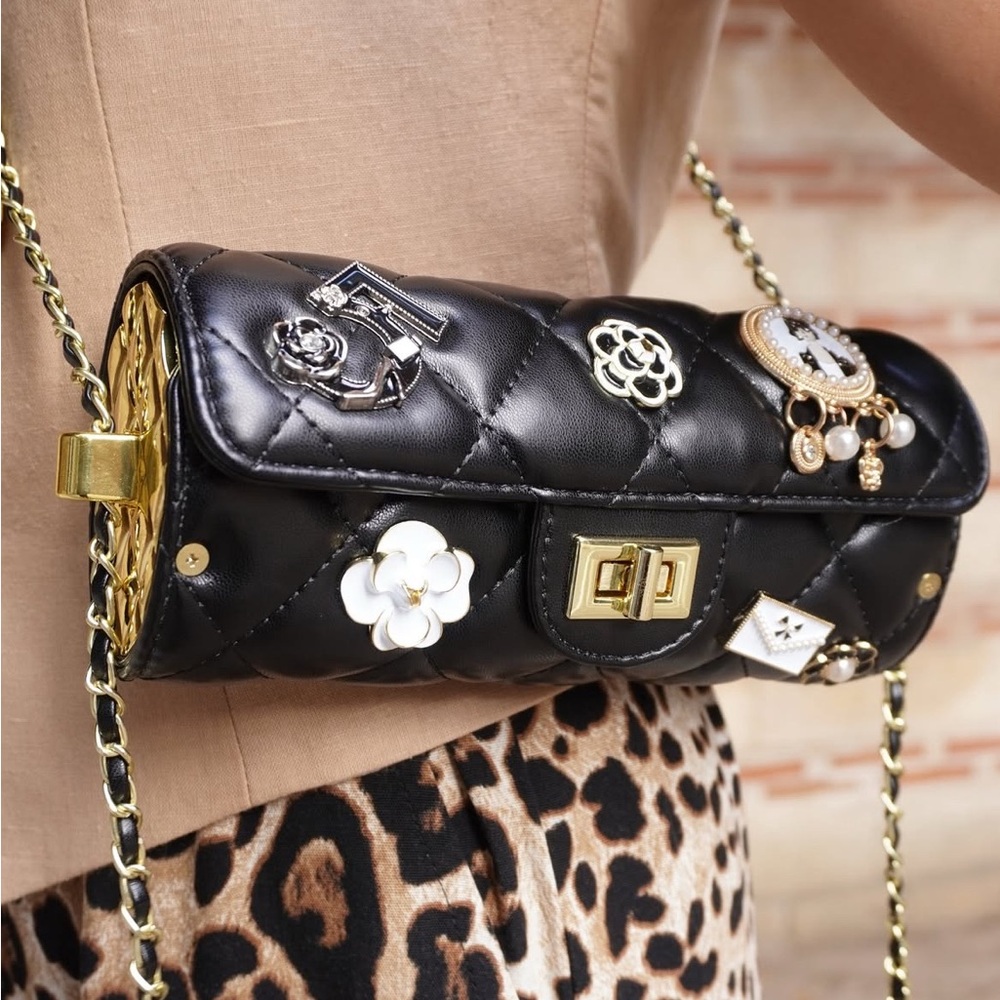 NEW $88 Camilla Number 5 Quilted Chain Shoulder Charm Vegan Leather Bag - Picture 4 of 5